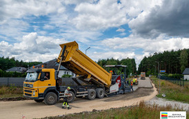 Budowa drogi betonowej w Kałdunach na ostatniej prostej 4