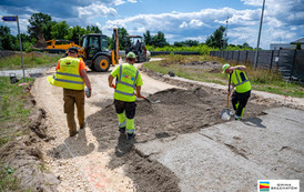 Budowa drogi betonowej w Kałdunach na ostatniej prostej 15