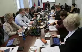 XI Sesja Rady Gminy Bełchat&oacute;w (budżetowa) 16