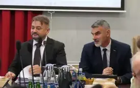 XI Sesja Rady Gminy Bełchat&oacute;w (budżetowa) 17