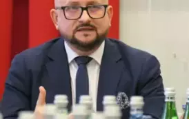 Spotkanie samorządowc&oacute;w z terenu powiatu bełchatowskiego w sprawie podziału tzw. funduszu solidarnościowego na 2025 rok 14