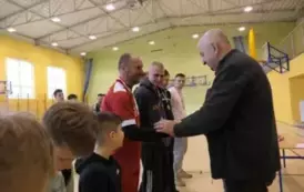 Mistrzostwa Gminy Bełchat&oacute;w w halowej piłce nożnej drużyn 5-osobowych 17