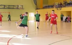 Mistrzostwa Gminy Bełchat&oacute;w w halowej piłce nożnej drużyn 5-osobowych 43