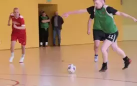 Mistrzostwa Gminy Bełchat&oacute;w w halowej piłce nożnej drużyn 5-osobowych 46