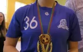 Mistrzostwa LZS Wojew&oacute;dztwa Ł&oacute;dzkiego w Halowej Piłce Nożnej Seniorek w Łękawie 7