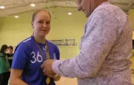 Mistrzostwa LZS Wojew&oacute;dztwa Ł&oacute;dzkiego w Halowej Piłce Nożnej Seniorek w Łękawie 8