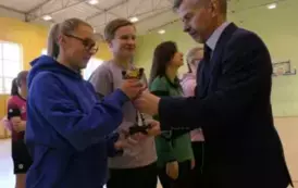 Mistrzostwa LZS Wojew&oacute;dztwa Ł&oacute;dzkiego w Halowej Piłce Nożnej Seniorek w Łękawie 18