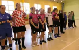 Mistrzostwa LZS Wojew&oacute;dztwa Ł&oacute;dzkiego w Halowej Piłce Nożnej Seniorek w Łękawie 26