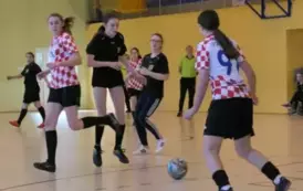 Mistrzostwa LZS Wojew&oacute;dztwa Ł&oacute;dzkiego w Halowej Piłce Nożnej Seniorek w Łękawie 28