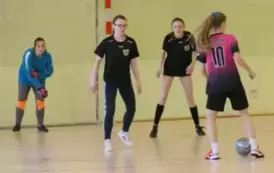 Mistrzostwa LZS Wojew&oacute;dztwa Ł&oacute;dzkiego w Halowej Piłce Nożnej Seniorek w Łękawie 56