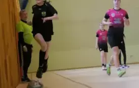 Mistrzostwa LZS Wojew&oacute;dztwa Ł&oacute;dzkiego w Halowej Piłce Nożnej Seniorek w Łękawie 57