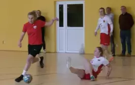 Mistrzostwa LZS Wojew&oacute;dztwa Ł&oacute;dzkiego w Halowej Piłce Nożnej Seniorek w Łękawie 69