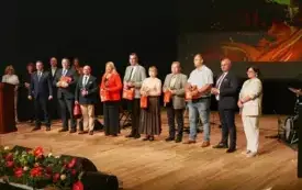 Wręczenie statuetek "Cordialis" - podziękowań od Powiatu Nyskiego 4