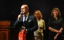 Wręczenie statuetek "Cordialis" - podziękowań od Powiatu Nyskiego 5