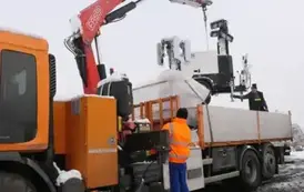 Agregatory, najaśnice i zbiornik paliwa dotarły do Gminy Bełchat&oacute;w 5