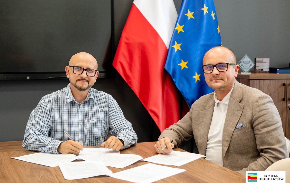 podpisanie wumowy na budowę schronu w Zawadach