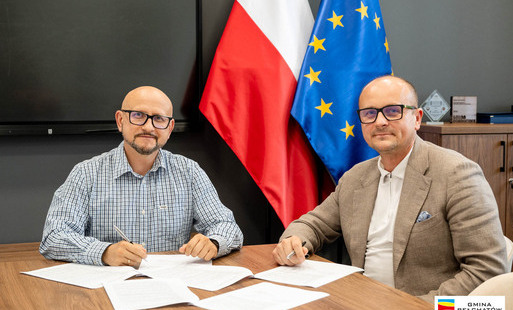 podpisanie wumowy na budowę schronu w Zawadach