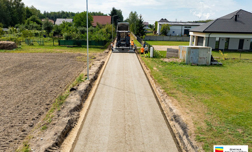 droga betonowa w Mazurach