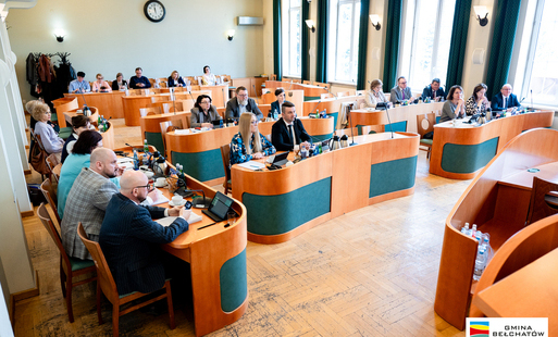 radni gminy bełchatów podczas obrad sesji